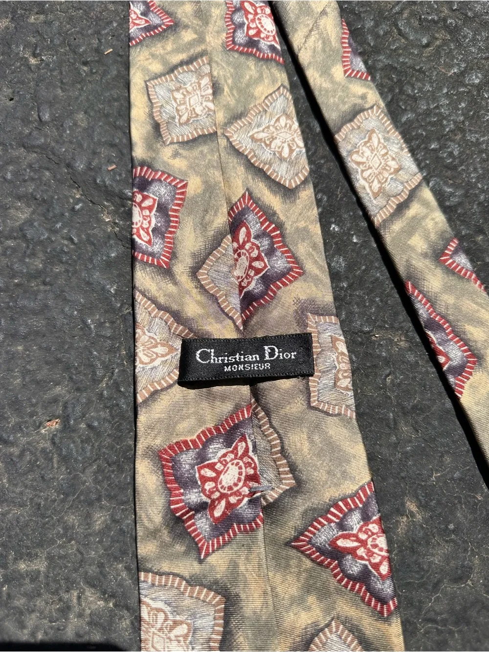Dior Men's Silk Tie in Beige with Red and Gray Medallions